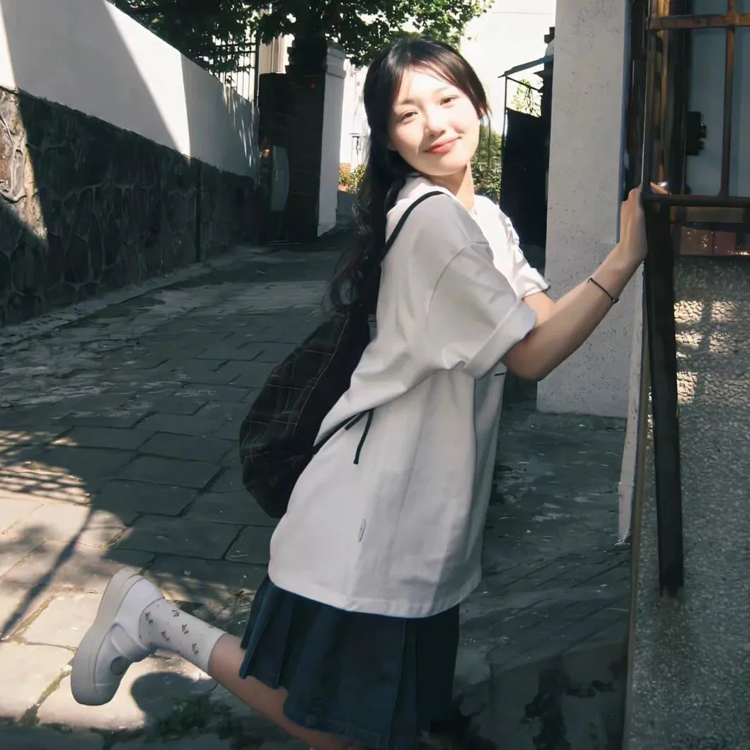 鱿鱼游戏 海报